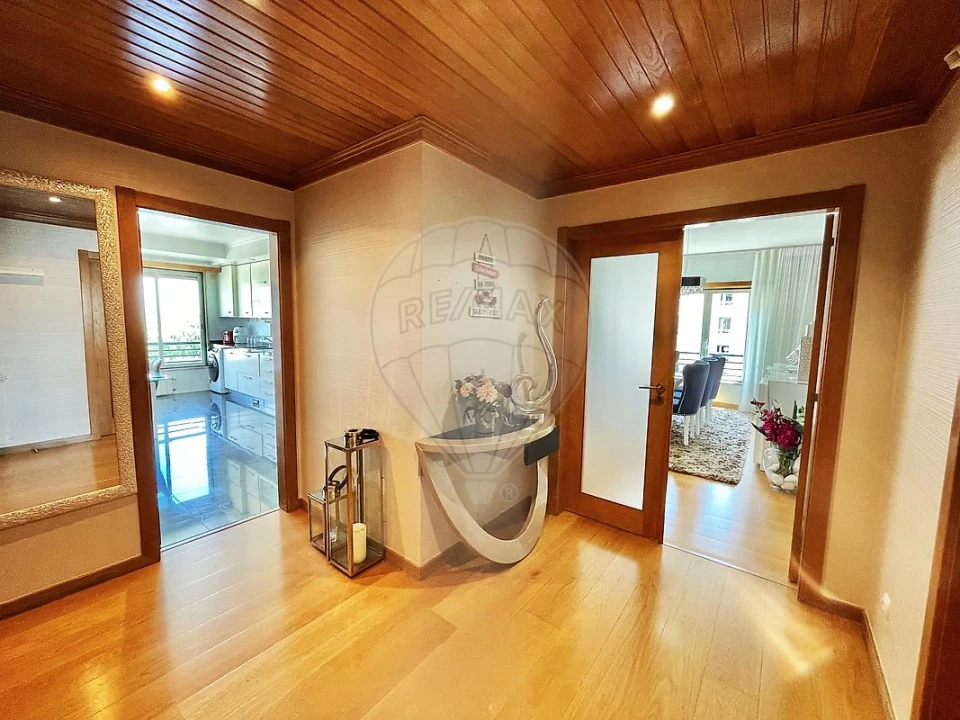 Apartamento T3 para Venda em Lumiar Foto 23