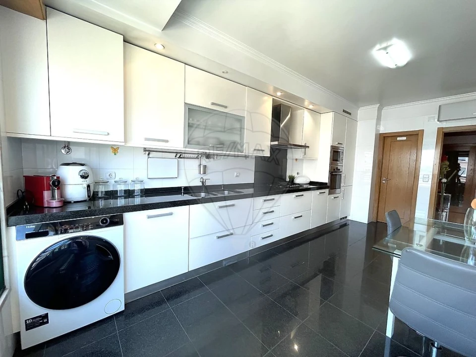 Apartamento T3 para Venda em Lumiar Foto 13