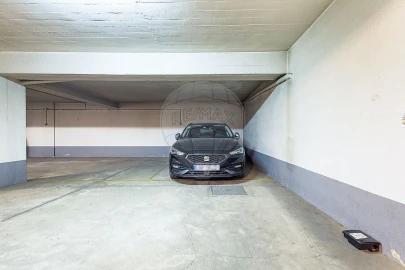 Apartamento T2 para Arrendamento em Campo de Ourique