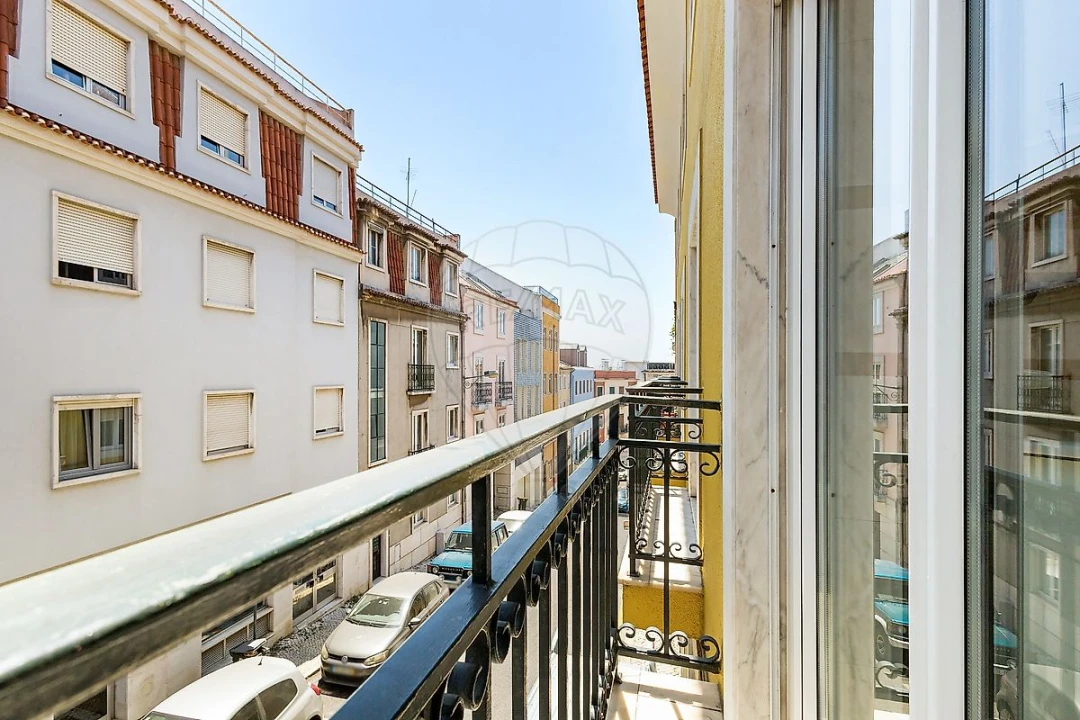Apartamento T2 para Arrendamento em Campo de Ourique Foto 13