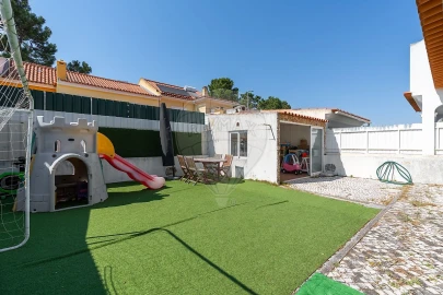 Moradia T3 para Venda em Azeitão (São Lourenço e São Simão)