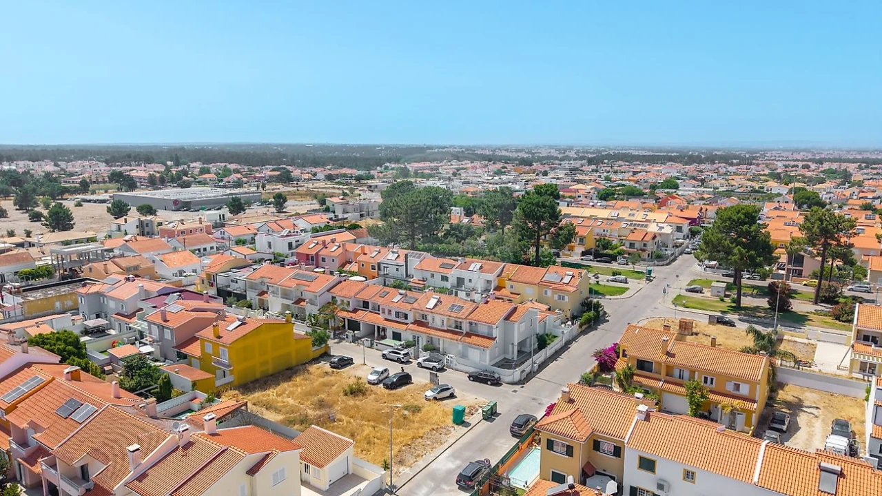 Moradia T3 para Venda em Azeitão (São Lourenço e São Simão) Foto 30