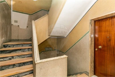 Apartamento T2 para Arrendamento em Benfica