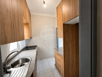 Apartamento T3 para Arrendamento em Mafamude e Vilar do Paraíso