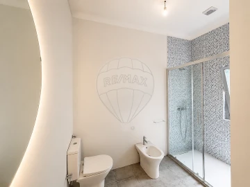 Apartamento T3 para Arrendamento em Mafamude e Vilar do Paraíso