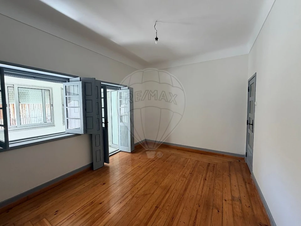 Apartamento T3 para Arrendamento em Mafamude e Vilar do Paraíso Foto 20