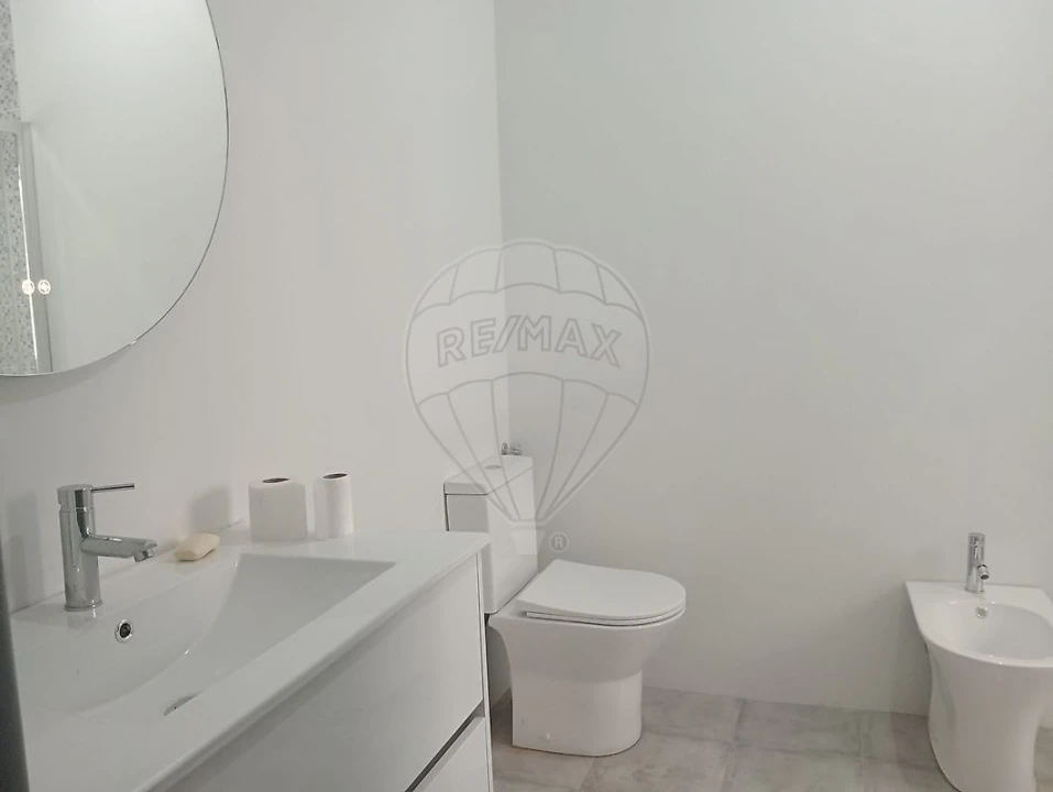 Apartamento T3 para Arrendamento em Mafamude e Vilar do Paraíso Foto 2
