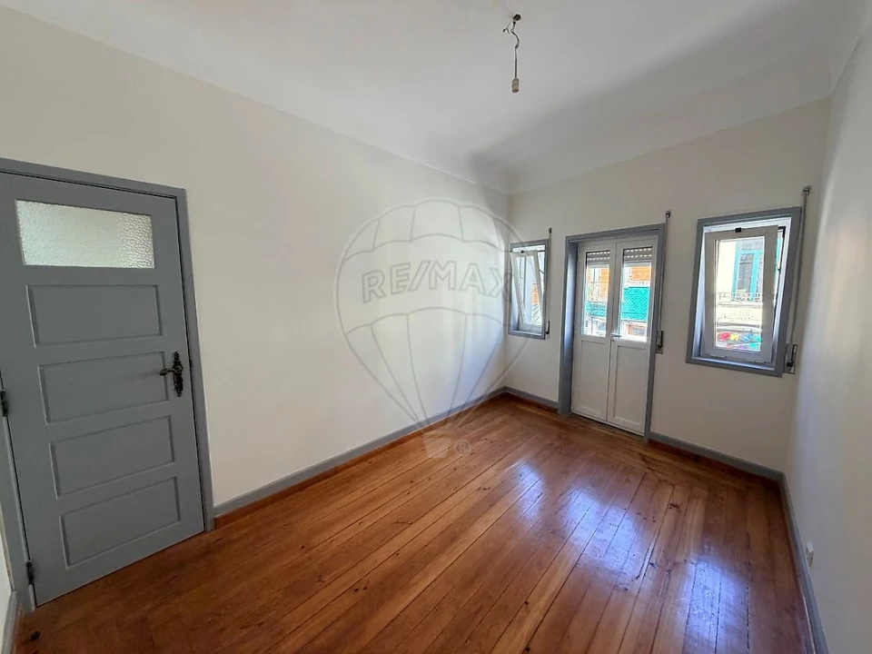 Apartamento T3 para Arrendamento em Mafamude e Vilar do Paraíso Foto 23