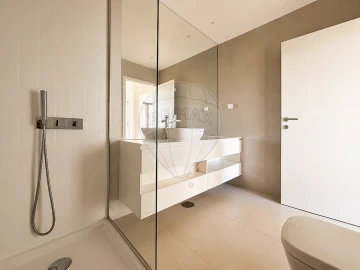 Apartamento T1 para Arrendamento em Oliveira do Douro