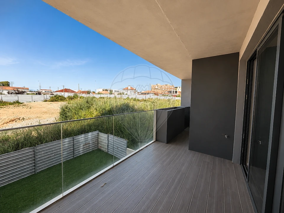 Apartamento T1 para Arrendamento em Oliveira do Douro Foto 10