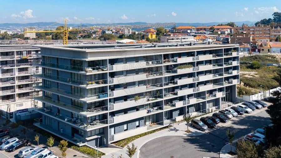 Apartamento T1 para Arrendamento em Oliveira do Douro Foto 3