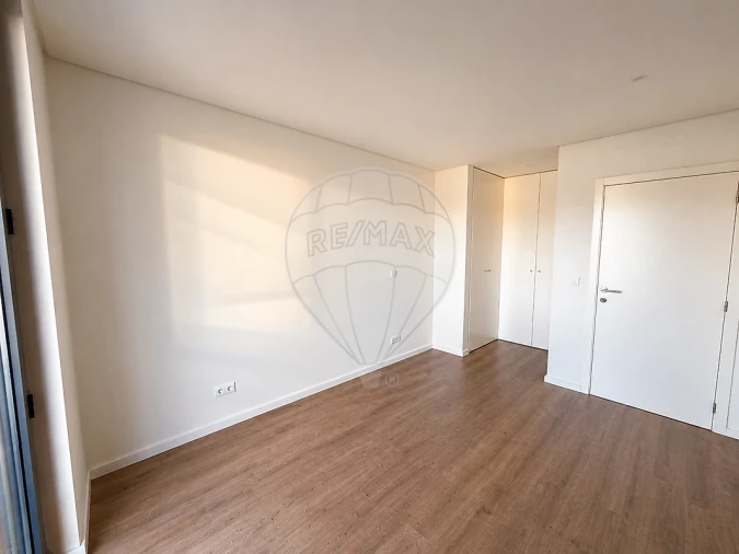 Apartamento T1 para Arrendamento em Oliveira do Douro Foto 17