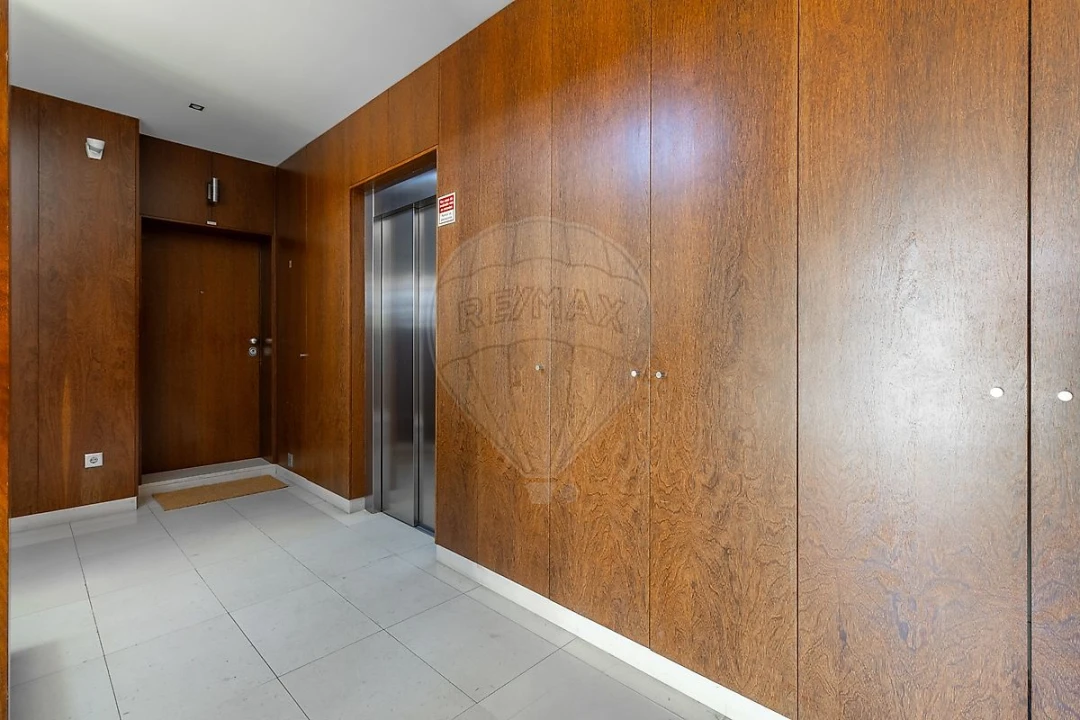 Apartamento T3 para Venda em Canidelo Foto 3