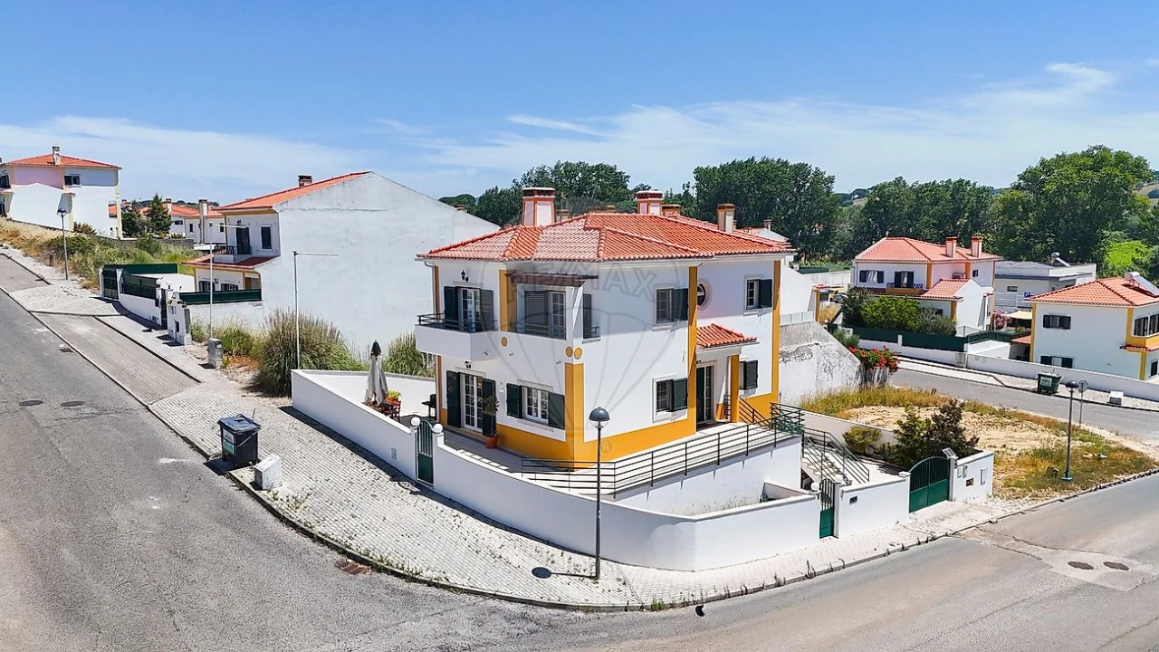 Moradia T3 para Venda em Enxara do Bispo, Gradil e Vila Franca do Rosário Foto 12