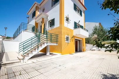 Moradia T3 para Venda em Enxara do Bispo, Gradil e Vila Franca do Rosário