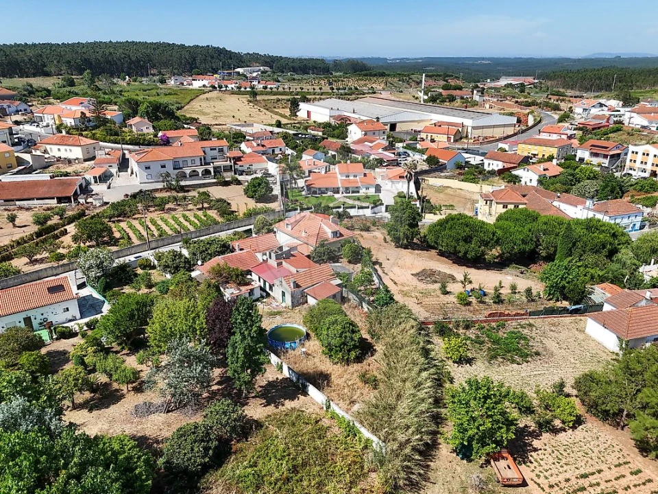 Moradia T2 para Venda em Campelos e Outeiro da Cabeça Foto 6