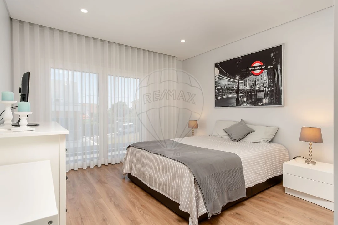 Moradia T5 para Venda em Póvoa de Santa Iria e Forte da Casa Foto 30