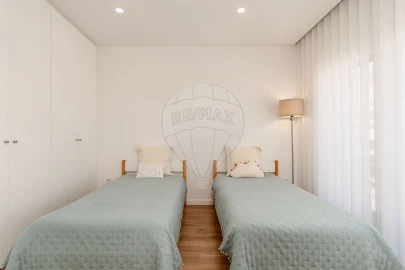 Moradia T5 para Venda em Póvoa de Santa Iria e Forte da Casa