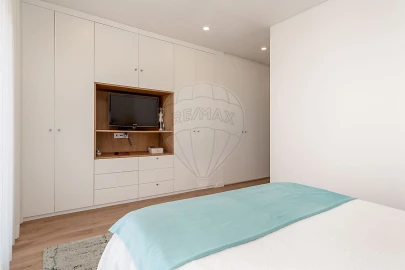 Moradia T5 para Venda em Póvoa de Santa Iria e Forte da Casa