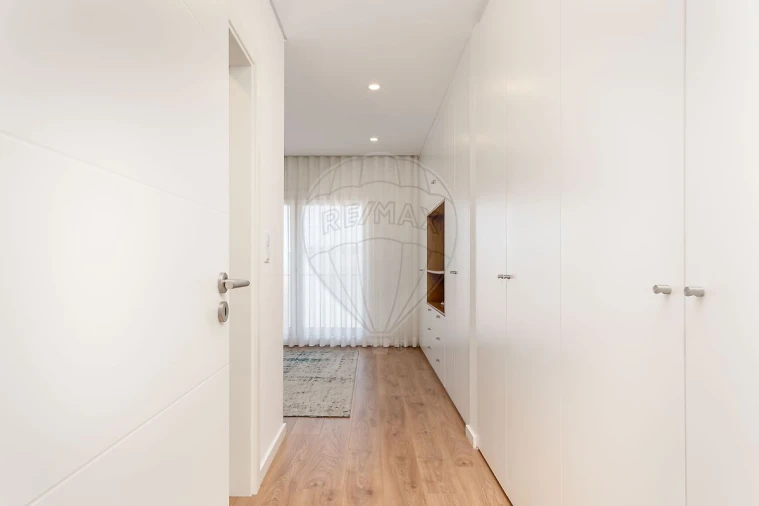 Moradia T5 para Venda em Póvoa de Santa Iria e Forte da Casa Foto 35