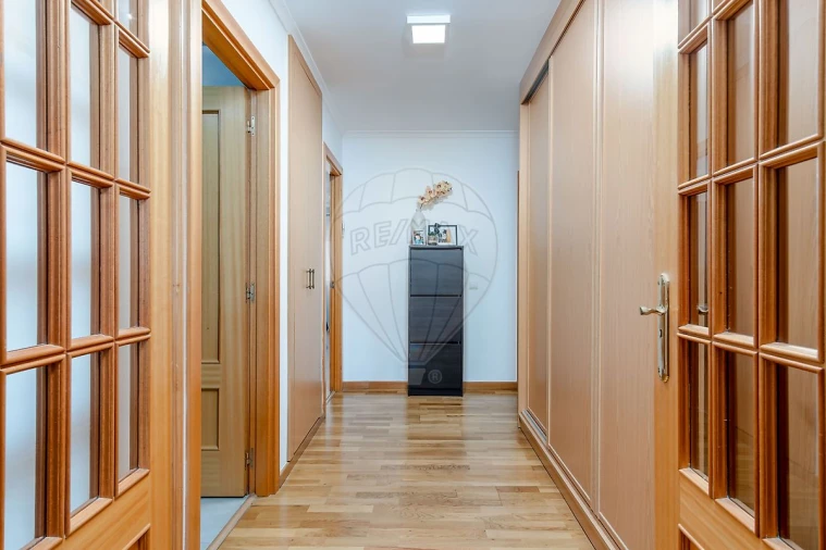 Apartamento T3 para Venda em Quinta do Anjo Foto 11