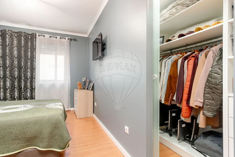 Apartamento T3 para Venda em Quinta do Anjo Foto 2