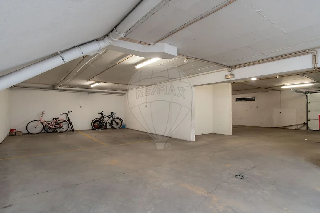 Apartamento T3 para Venda em Quinta do Anjo Foto 39