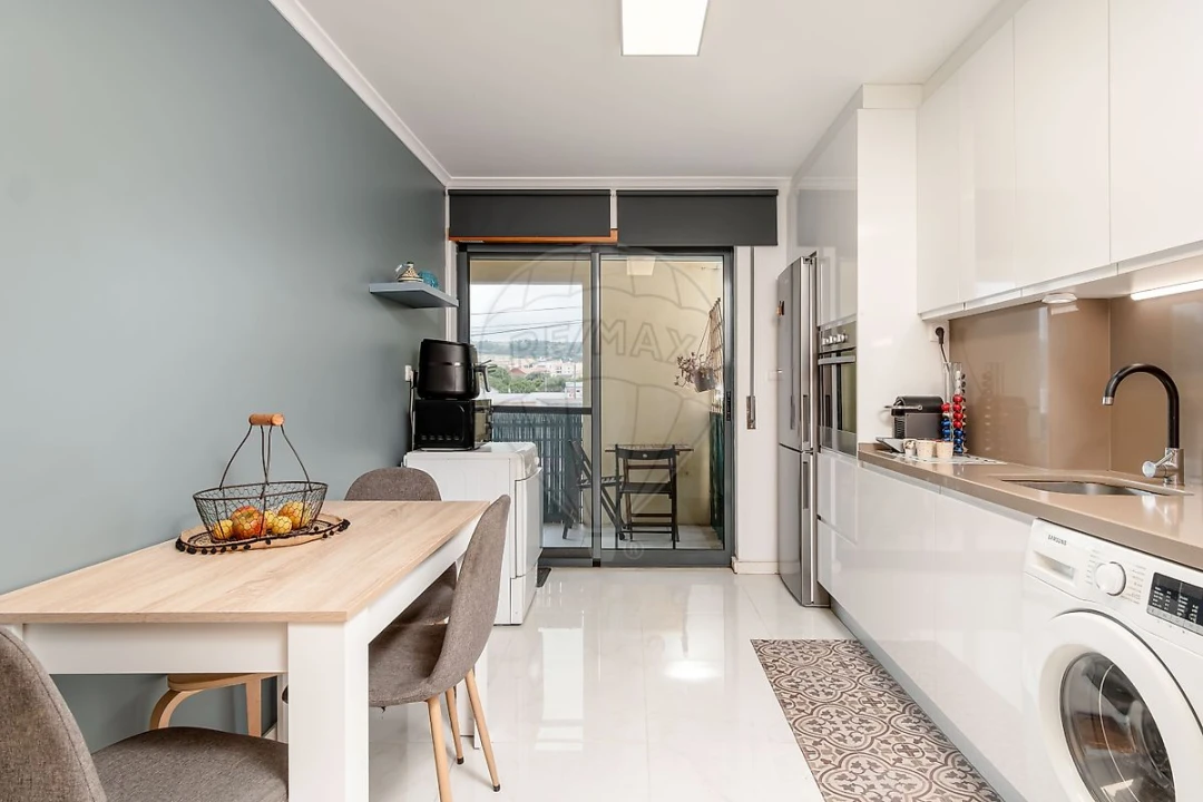 Apartamento T3 para Venda em Quinta do Anjo Foto 17