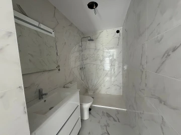 Apartamento T1 para Venda em Cortegaça