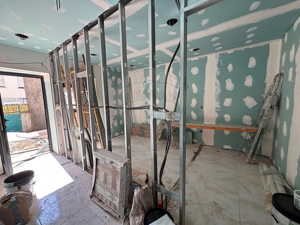 Apartamento T1 para Venda em Cortegaça Foto 9