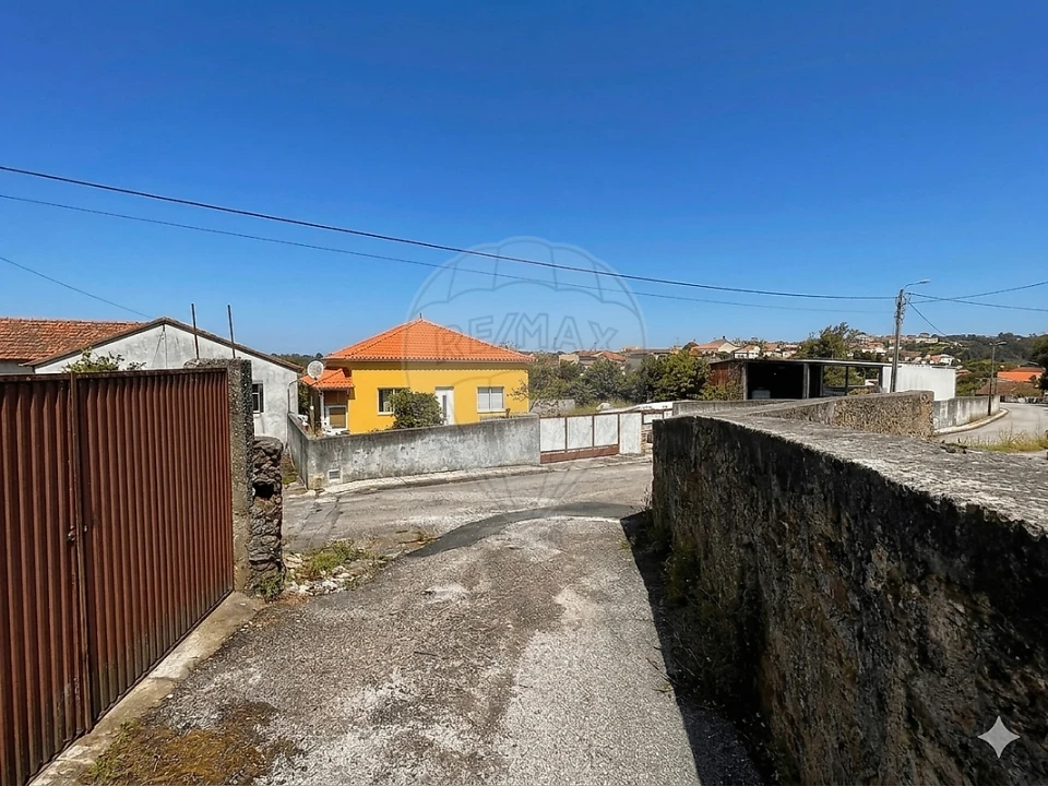 Moradia T3 para Venda em Angeja Foto 2