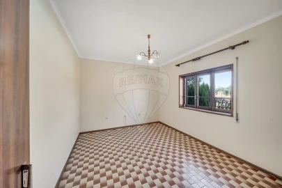 Moradia T3 para Venda em Sangalhos