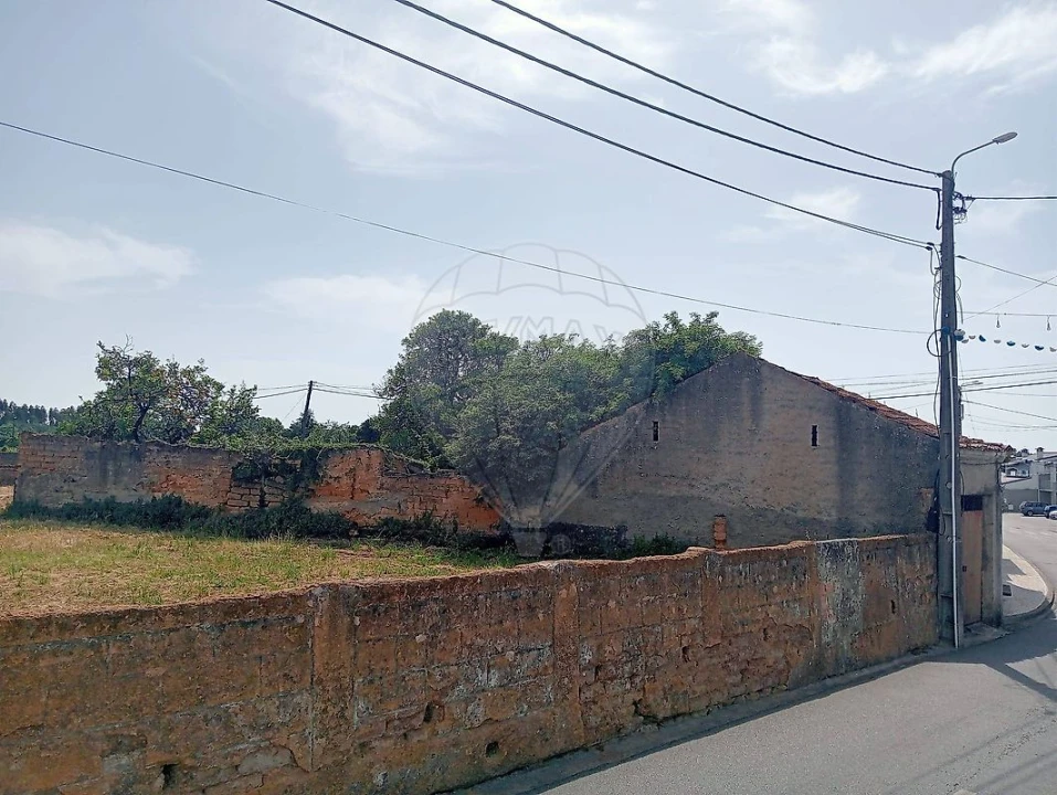 Moradia T2 para Venda em Trofa, Segadães e Lamas do Vouga Foto 1