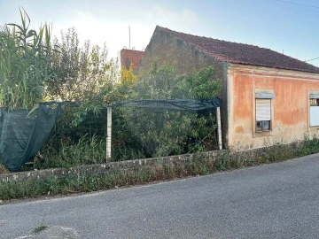 Moradia T2 para Venda em Bustos, Troviscal e Mamarrosa