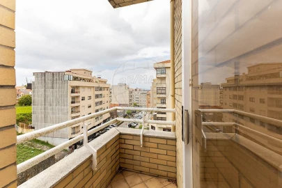 Apartamento T3 para Venda em Mafamude e Vilar do Paraíso