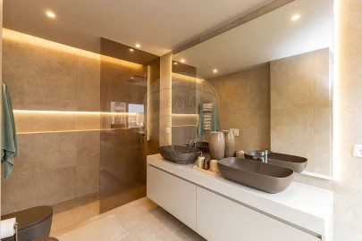 Apartamento T3 para Venda em Mafamude e Vilar do Paraíso