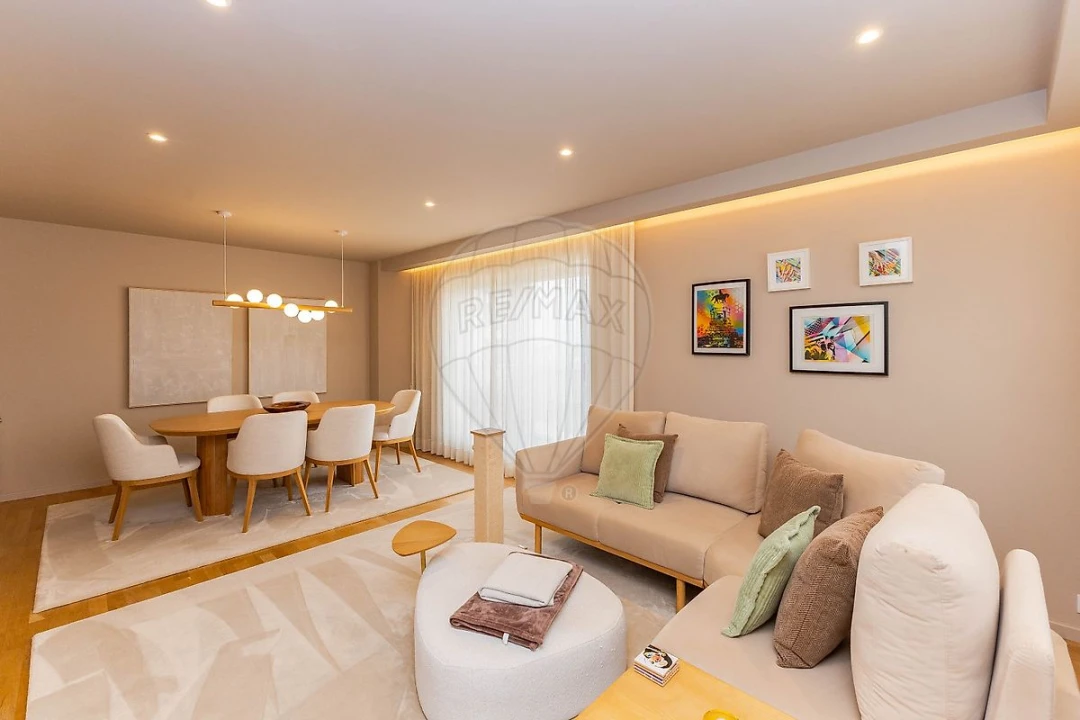 Apartamento T3 para Venda em Mafamude e Vilar do Paraíso Foto 7