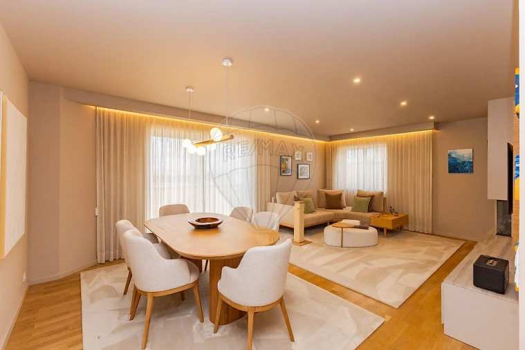 Apartamento T3 para Venda em Mafamude e Vilar do Paraíso Foto 6
