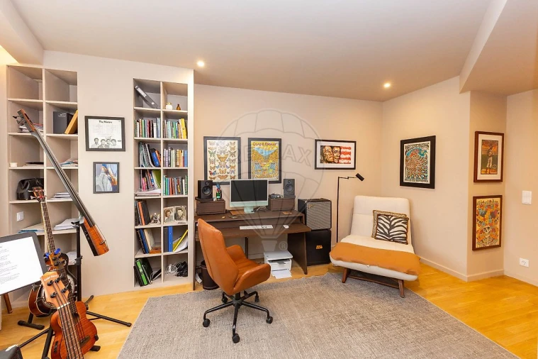 Apartamento T3 para Venda em Mafamude e Vilar do Paraíso Foto 25