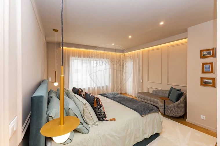 Apartamento T3 para Venda em Mafamude e Vilar do Paraíso Foto 28