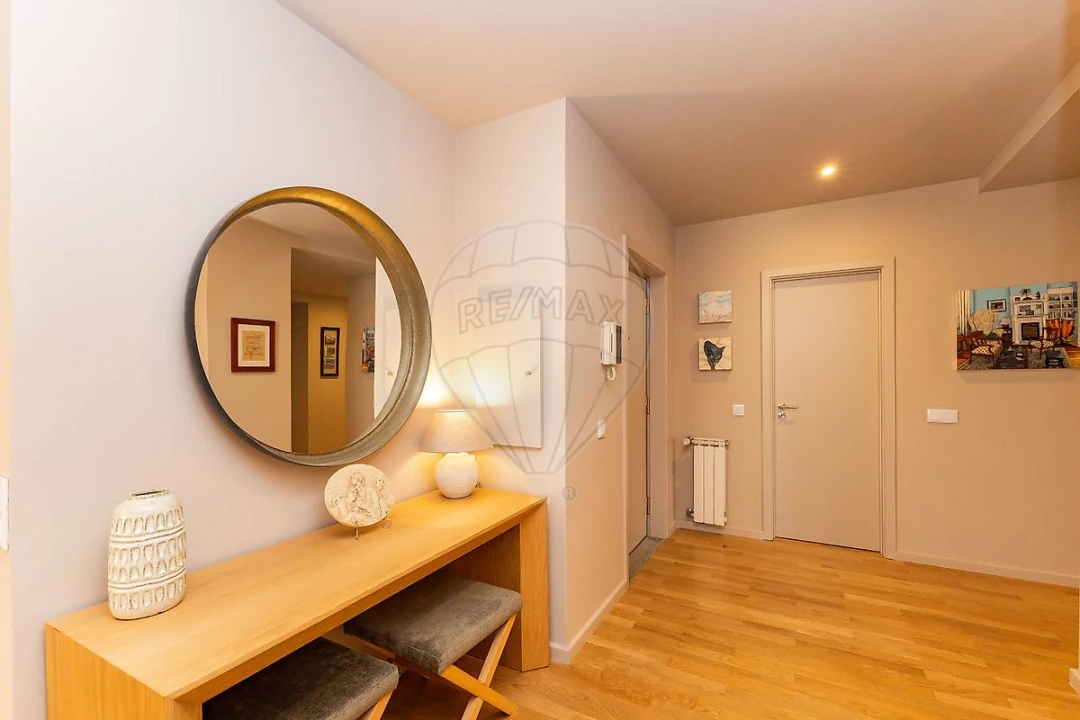 Apartamento T3 para Venda em Mafamude e Vilar do Paraíso Foto 3