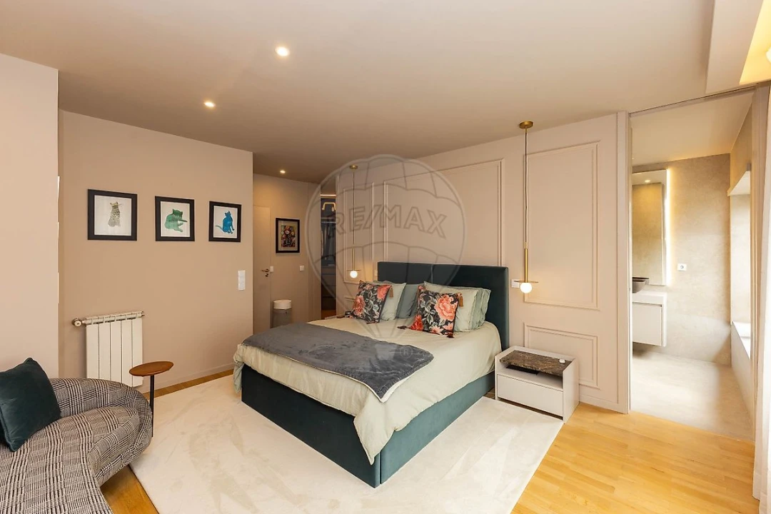 Apartamento T3 para Venda em Mafamude e Vilar do Paraíso Foto 29