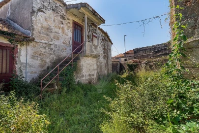 Moradia T5 para Venda em Mafamude e Vilar do Paraíso