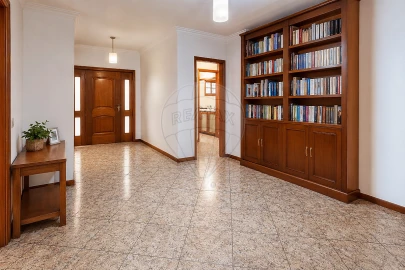 Moradia T4 para Venda em Perafita, Lavra e Santa Cruz do Bispo