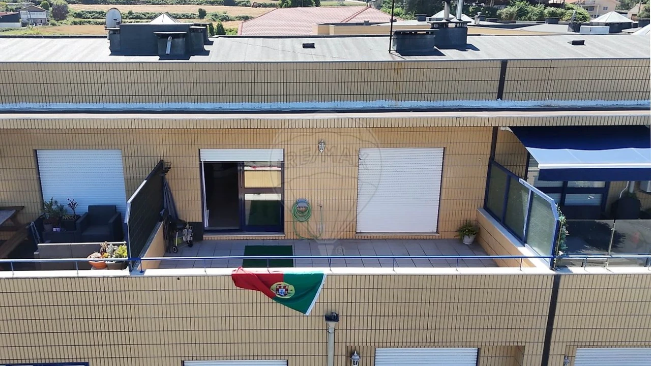 Apartamento T2 para Venda em Argoncilhe Foto 27