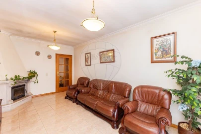 Apartamento T2 para Venda em Argoncilhe