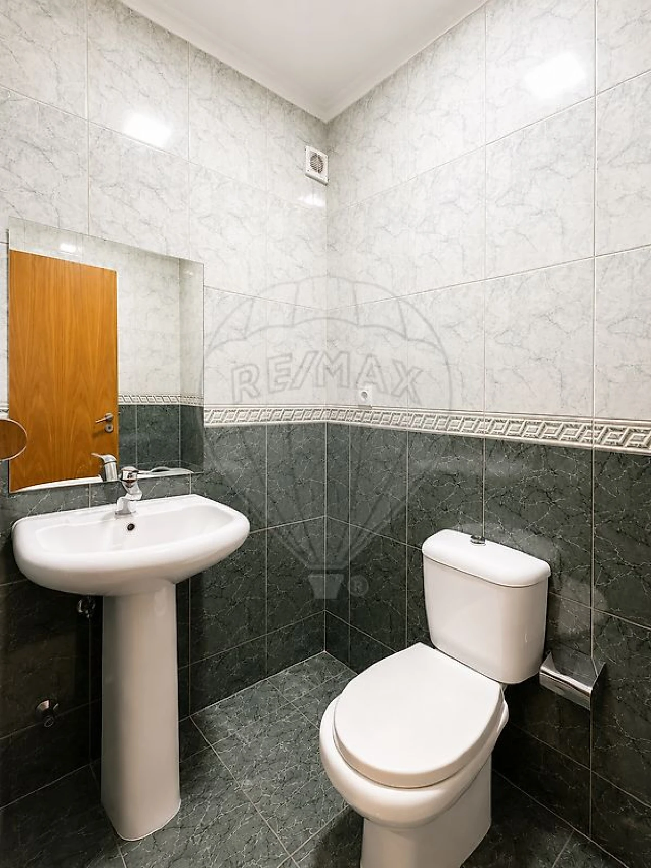 Apartamento T2 para Venda em Anta e Guetim Foto 7