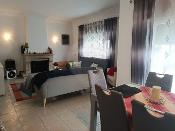 Moradia T4 para Venda em Quinta do Conde