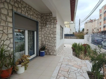 Moradia T4 para Venda em Quinta do Conde