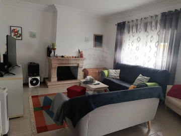 Moradia T4 para Venda em Quinta do Conde